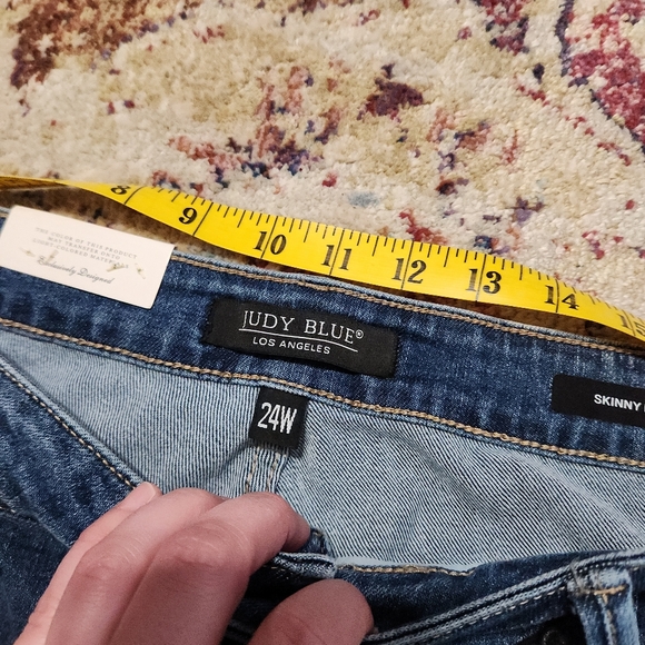 NEW Judy Blue Medium Wash Skinny Fit High Waist Denim Jeans Plus‎ Size 24W - Picture 3 of 12